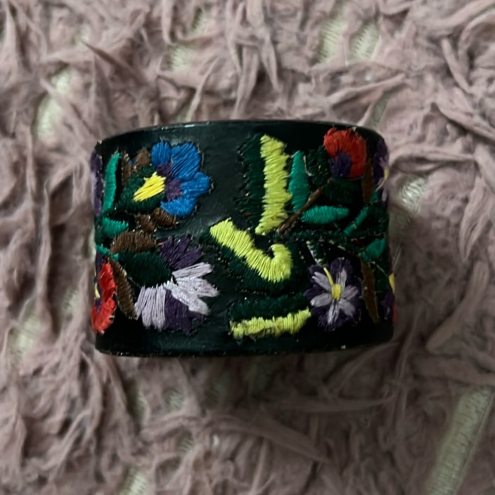🌟 HOST PICK 🌟 Custom handmade leather cuffs - Picture 2 of 5